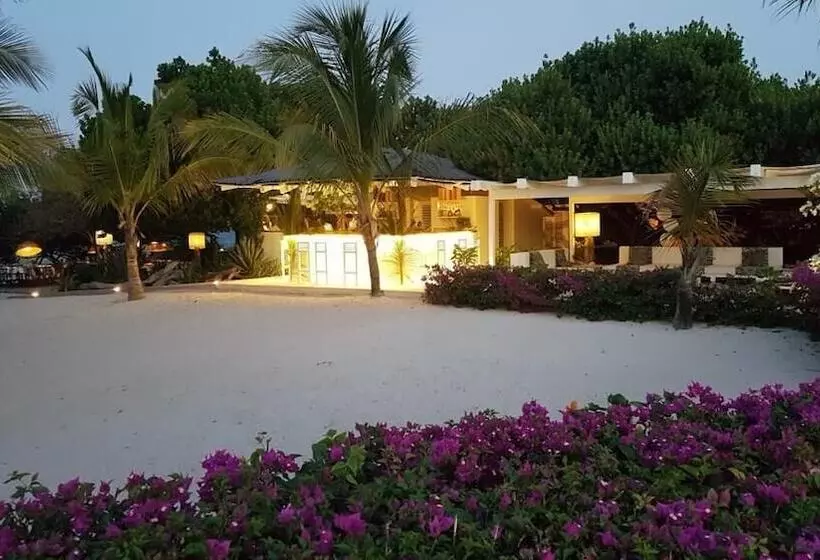 هتل The Kasa Malindi    Formerly Leopard Point Beach Resort