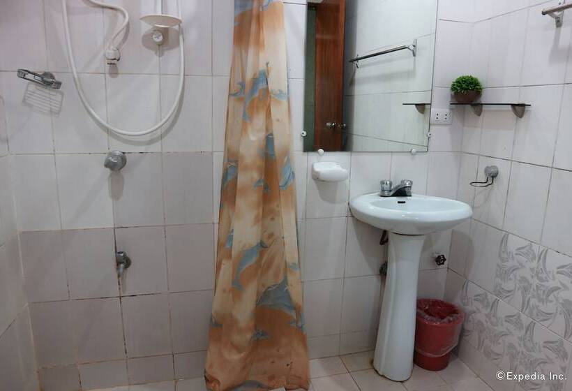 בית מלון כפרי Obdulia's Business Inn