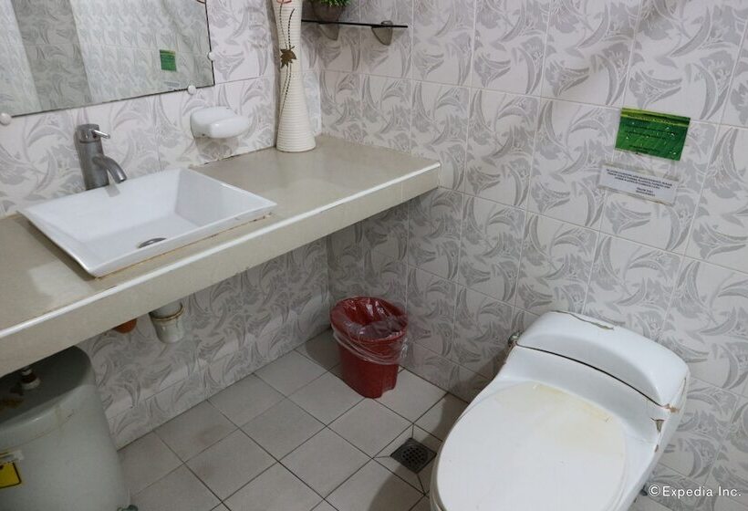 בית מלון כפרי Obdulia's Business Inn