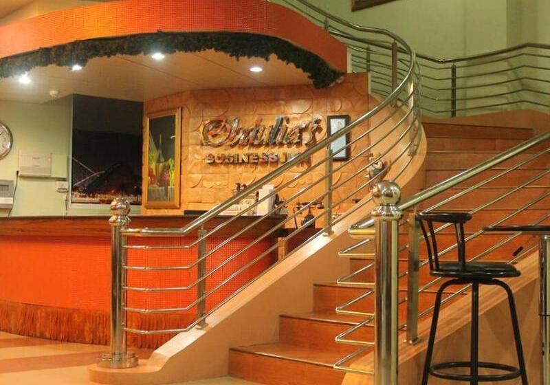 בית מלון כפרי Obdulia's Business Inn