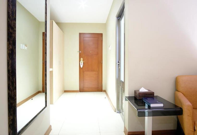 בית מלון כפרי Zen Premium Dela Chambre  Manila