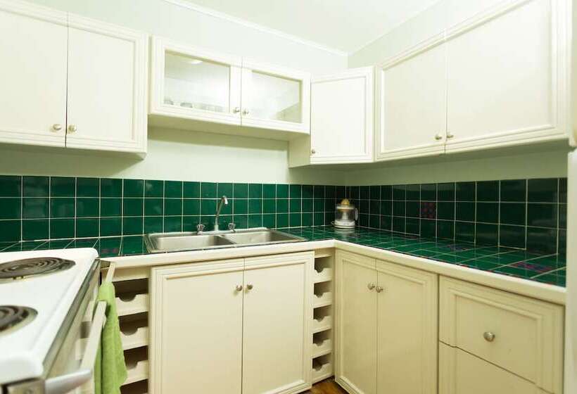 New Kingston Guest Apartments At Abbey