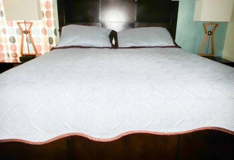 New Kingston Guest Apartments At Abbey