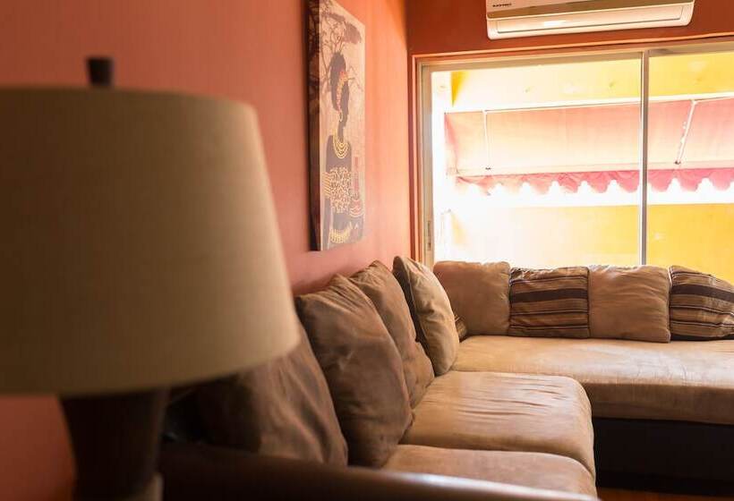 New Kingston Guest Apartments At Abbey