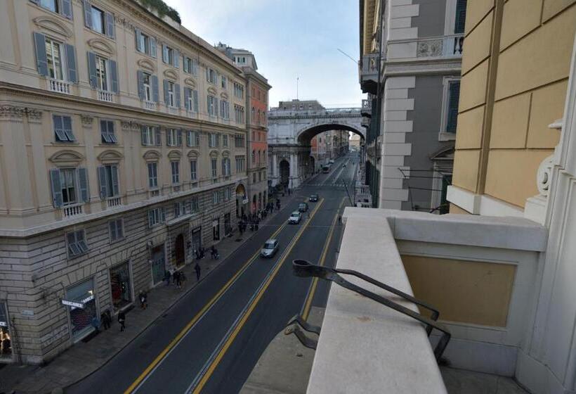 پانسیون Check Inn Rooms Genova Centro