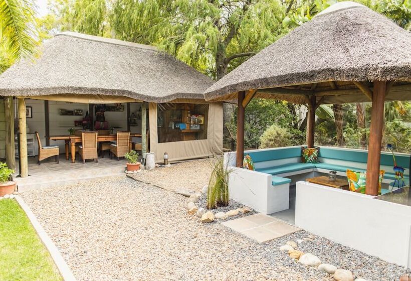 Pension Khashamongo B & B