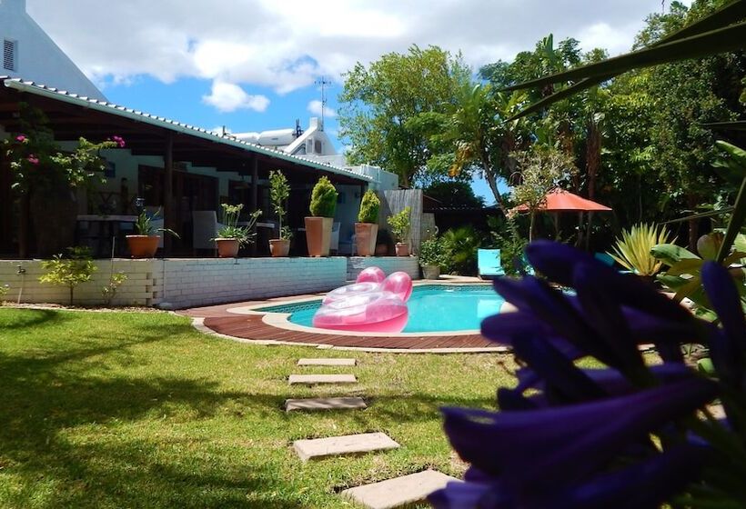 Pension Khashamongo B & B