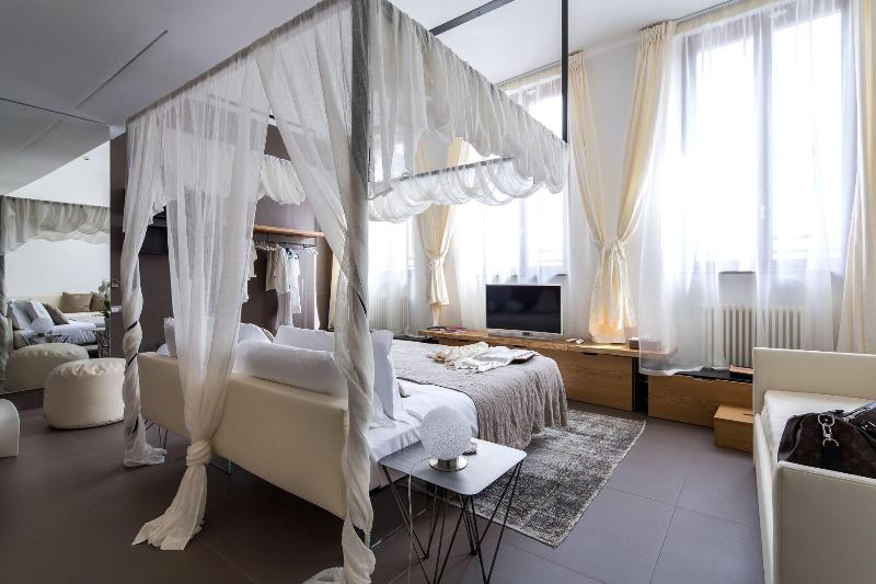 پانسیون Mercatovecchio Luxury Suites