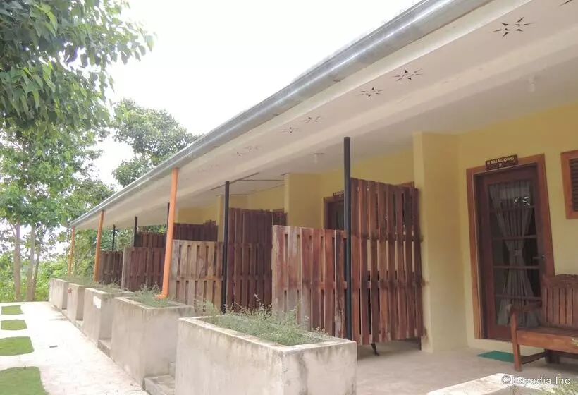 استراحتگاه Danasan Eco Adventure Park