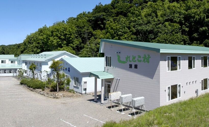 ريوكان Shiretoko Village