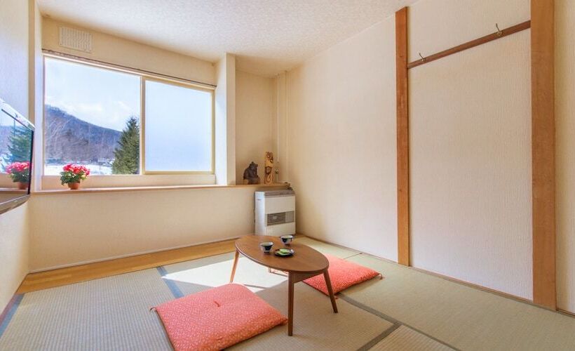 ريوكان Shiretoko Village