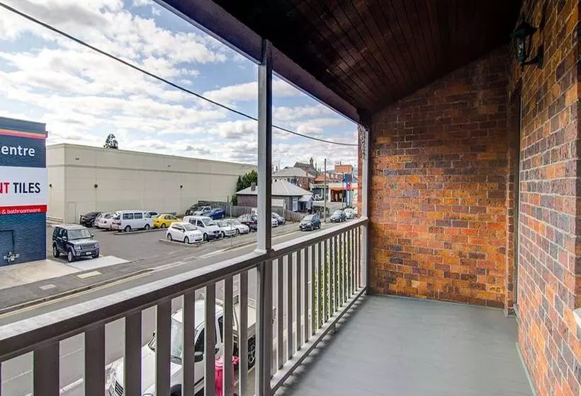 Terrace On York
