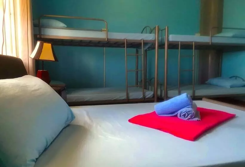 The Stopover Hostel Mactan