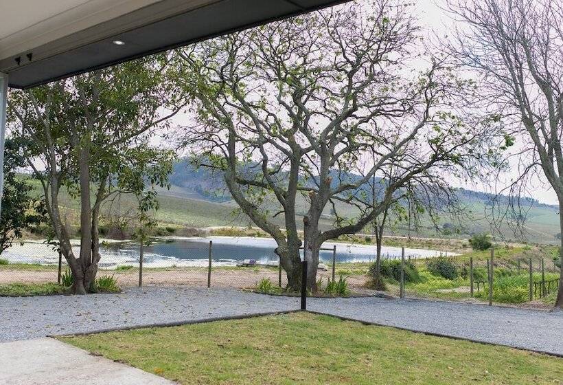 401 Rozendal Cottages