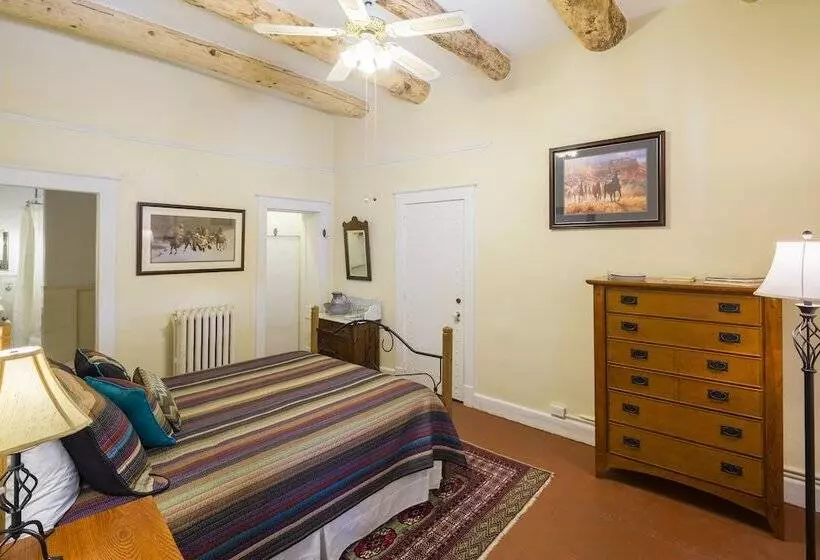 ベッドアンドブレックファースト Casa Del Gavilan Historic Inn