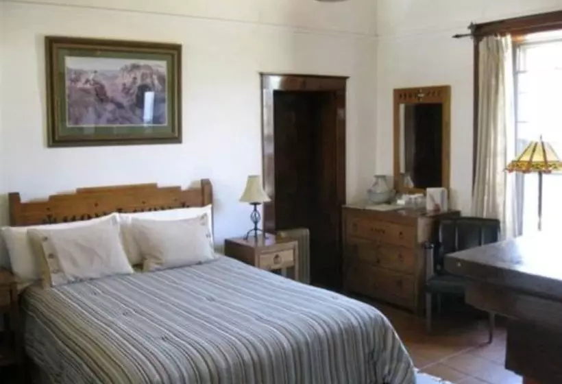 ベッドアンドブレックファースト Casa Del Gavilan Historic Inn
