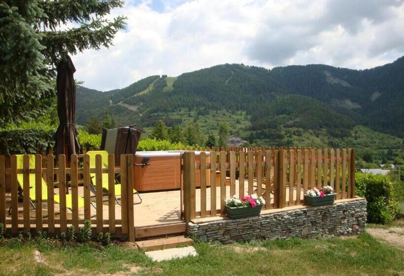 تختخواب و صبحانه Chambres D'hôtes Le Génépi