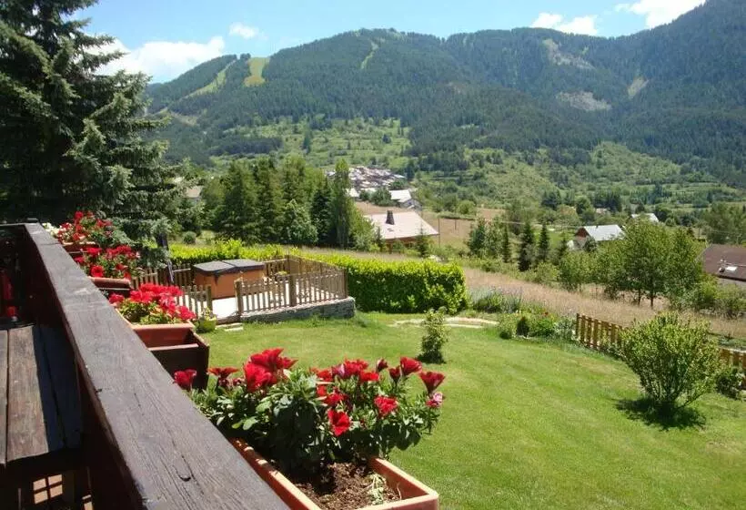 Aamiaismajoitus (B&B) Chambres D'hôtes Le Génépi