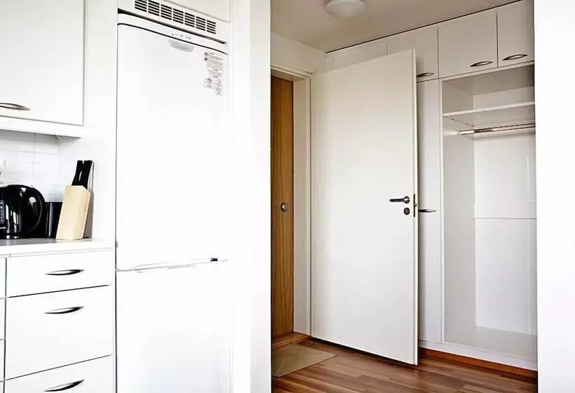 Forenom Serviced Apartments Vantaa Airport