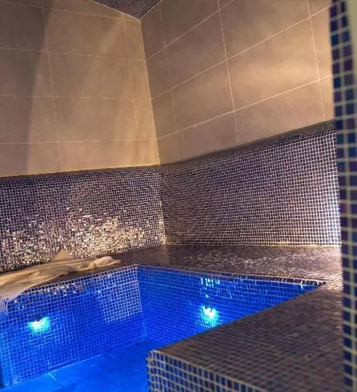 Hotelli Cgh Résidence Boutique Le Lodge Hemera