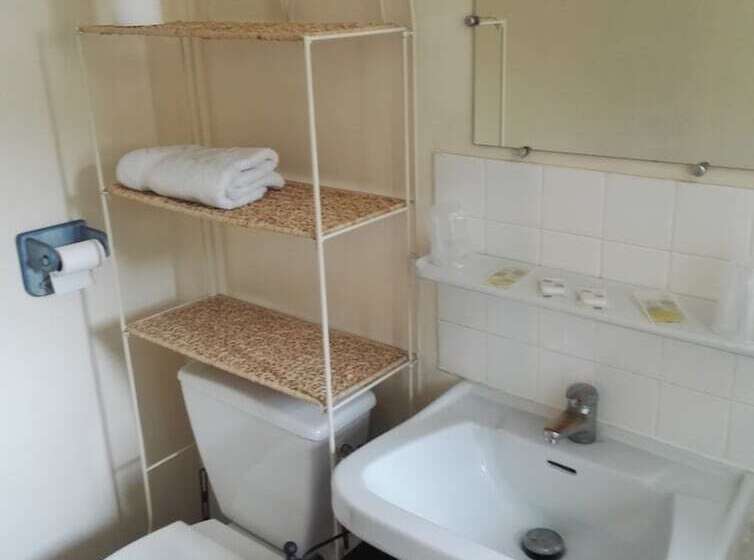 هتل Le Chemin Neuf