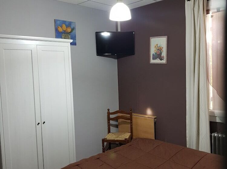 هتل Le Chemin Neuf