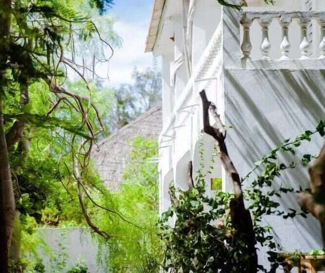 هتل Princesse Du Lagon