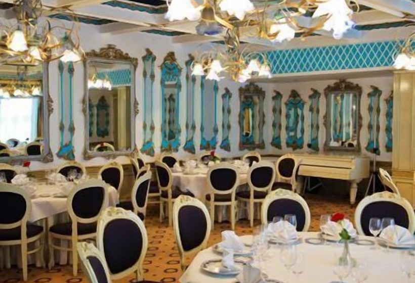 هتل Roman By Dumbrava Business Resort