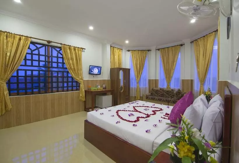 هتل Serkirin Mary Angkor Villa
