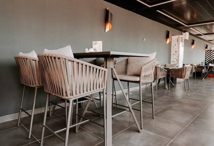 Star Land Hotel Bonapriso