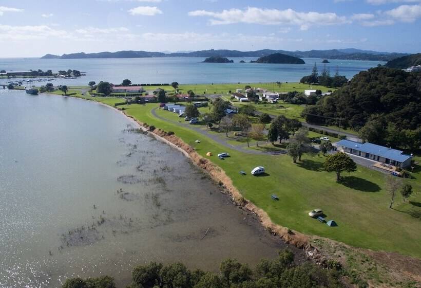 בית מלון כפרי Waitangi Holiday Park