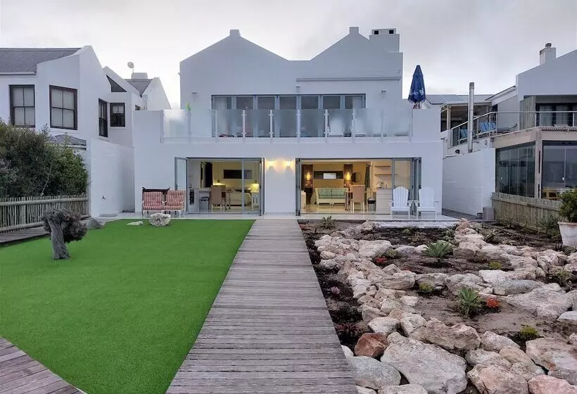 Nieuview Cottages 1 And 2