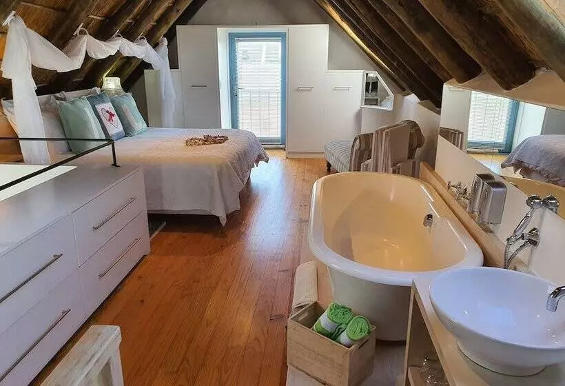 Nieuview Cottages 1 And 2