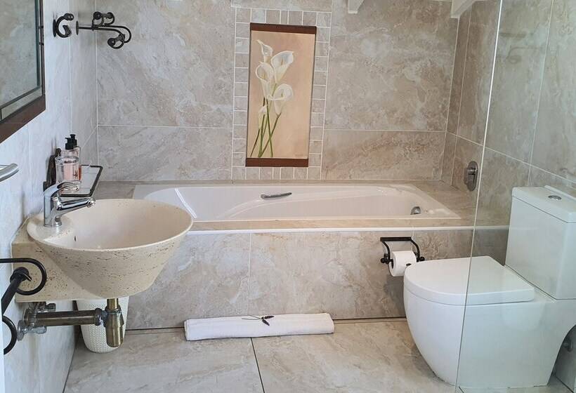 Nieuview Cottages 1 And 2