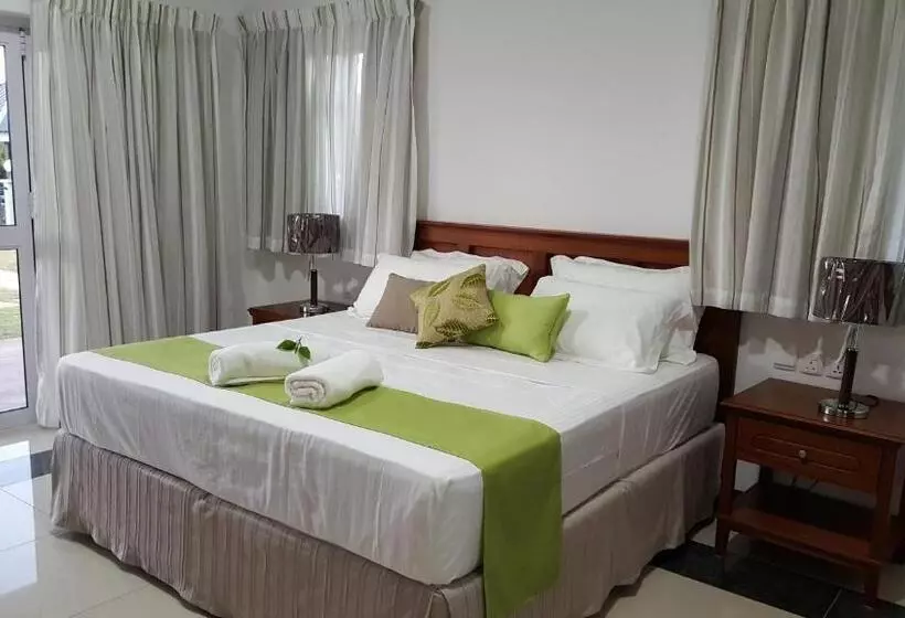 پانسیون Bambous River Lodge