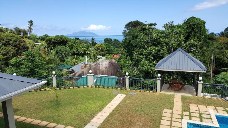 پانسیون Bambous River Lodge