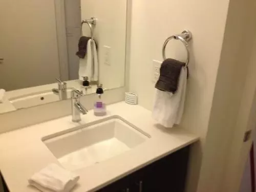 Square One Fully Furnished Suite