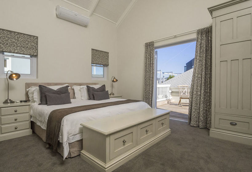 Thesen Islands Holiday House