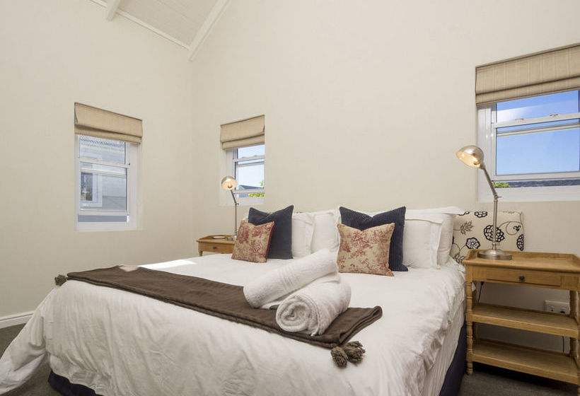 Thesen Islands Holiday House