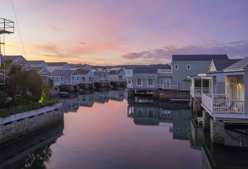 Thesen Islands Holiday House