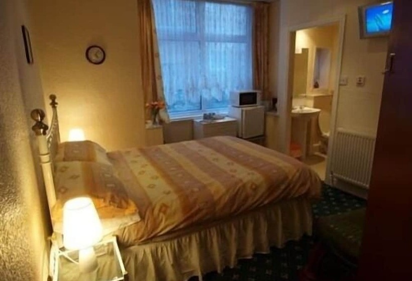 Waverley House Apartments