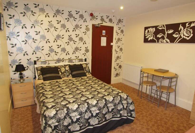 Waverley House Apartments