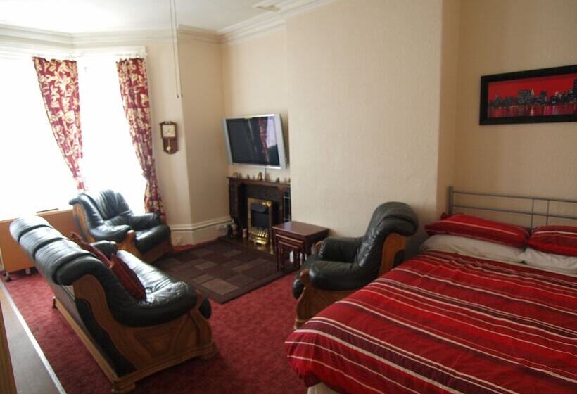 Waverley House Apartments