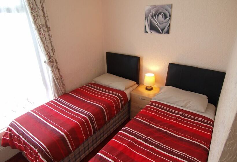 Waverley House Apartments