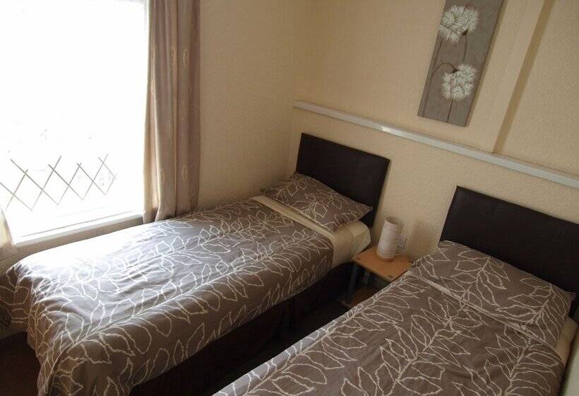 Waverley House Apartments