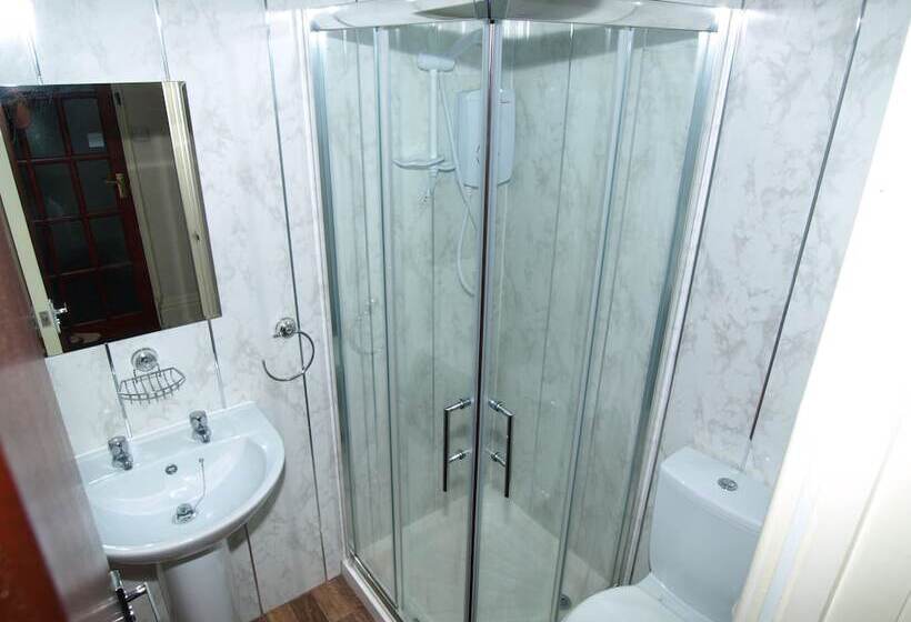 Waverley House Apartments