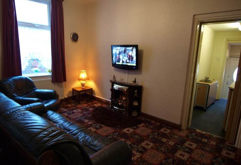 Waverley House Apartments