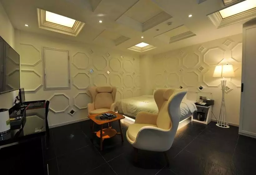 Ytt Hotel Nampo Dong Busan