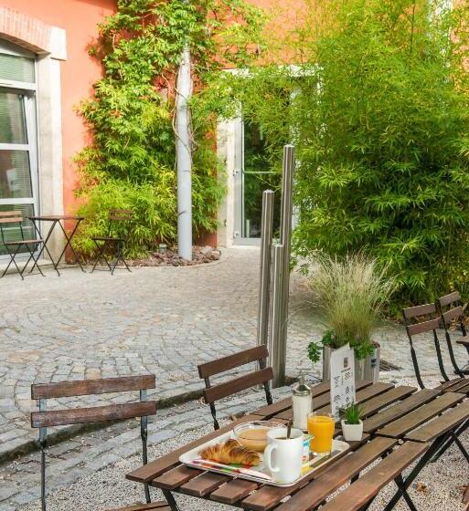 Cămin Gîte D'etape Des Capucins