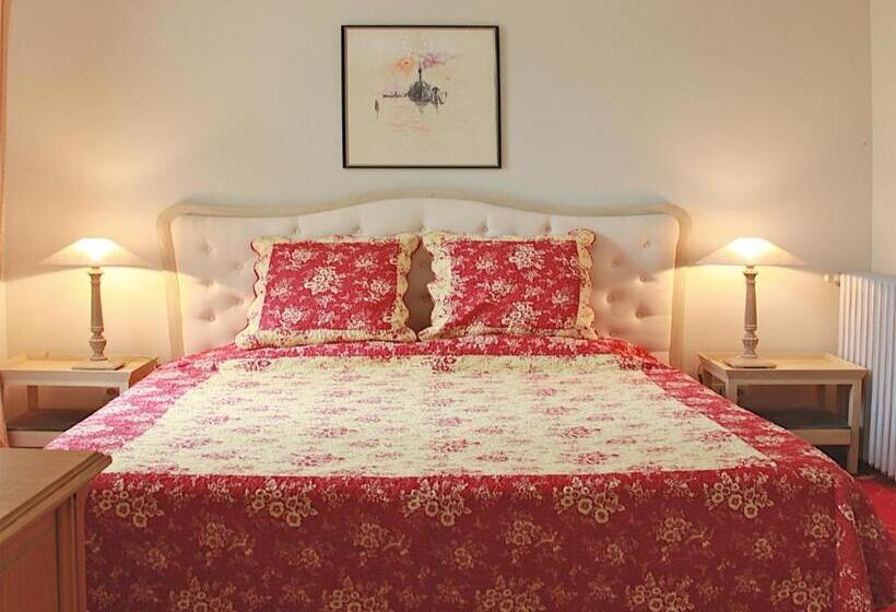 ベッドアンドブレックファースト Château De La Prade